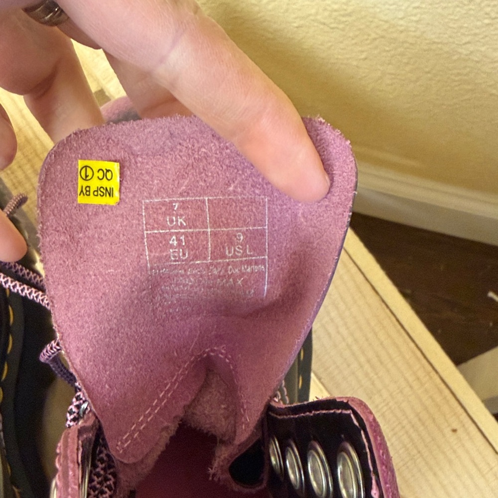 Dr. Martens RARE size 9 Jadon fondant purple pink boots NWT - Picture 3 of 5